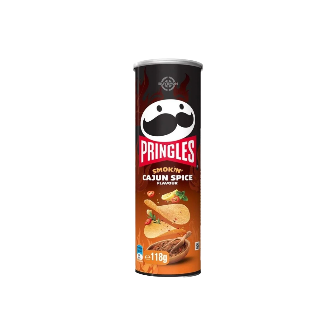 Pringles Smokin' Cajun Spice 120g can with a bold, spicy flavour.